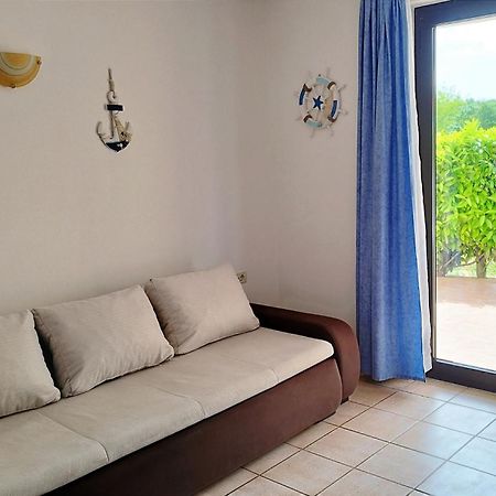 Villa "Pied-A-Terre" Residence & Spa Umago Exterior foto